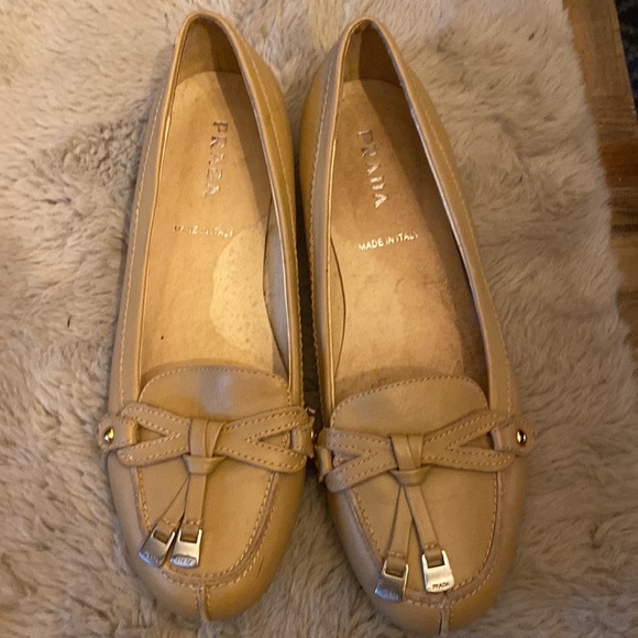 Gorgeous Prada Flats 💕 - Picture 7 of 7